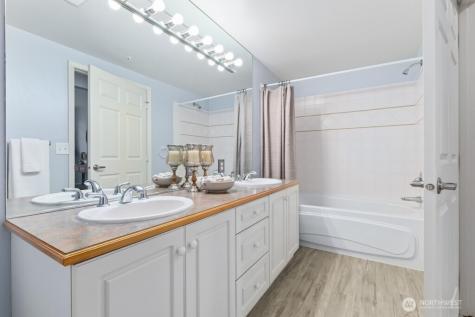 400 S 46th Place Renton WA 98055