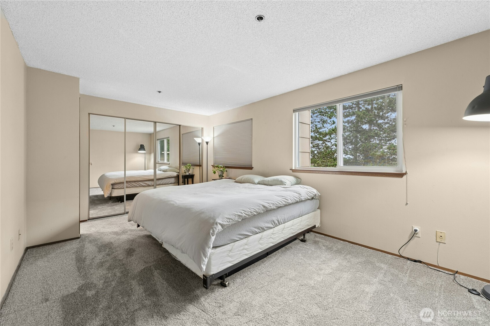 27030 47th Avenue S Kent WA 98032