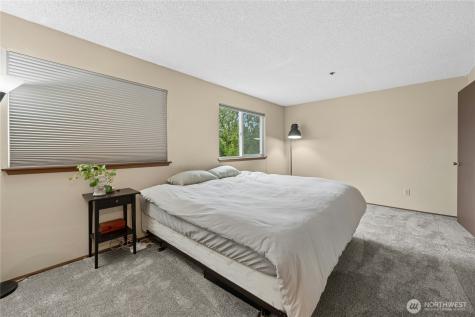 27030 47th Avenue S Kent WA 98032