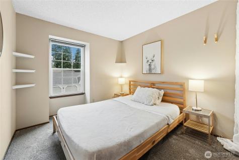 27030 47th Avenue S Kent WA 98032