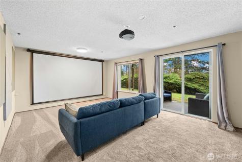 27030 47th Avenue S Kent WA 98032