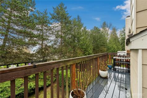 27030 47th Avenue S Kent WA 98032