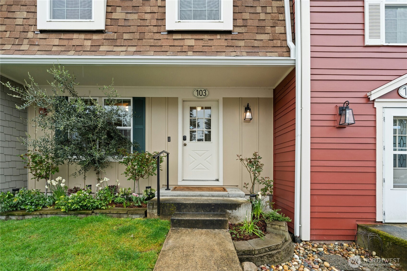 27030 47th Avenue S Kent WA 98032