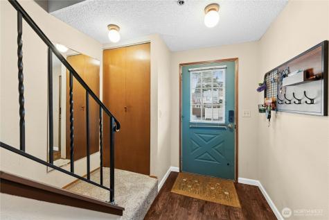 27030 47th Avenue S Kent WA 98032