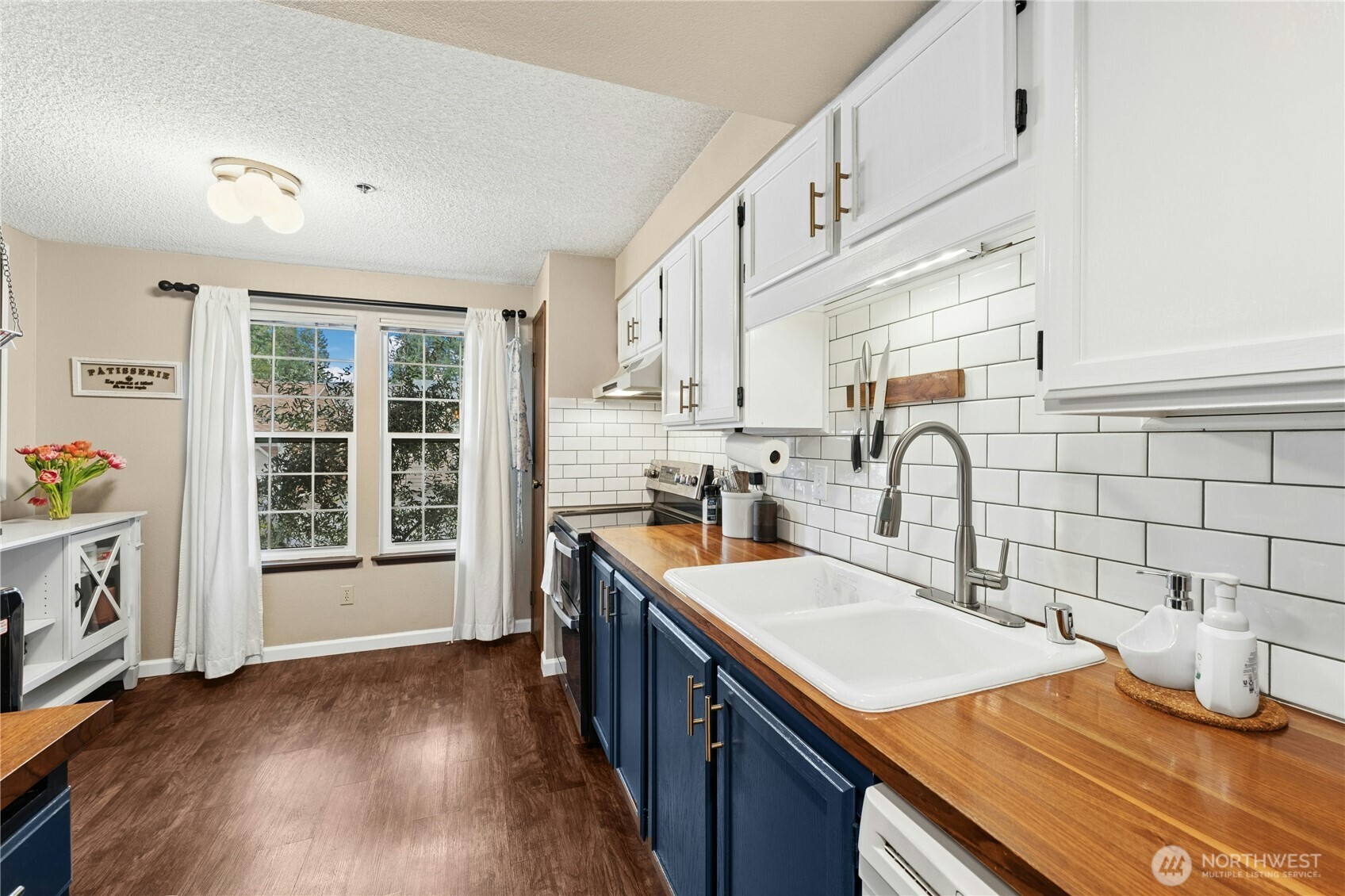 27030 47th Avenue S Kent WA 98032