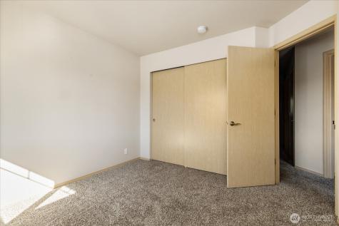 210 SE Melrose Drive Oak Harbor WA 98277