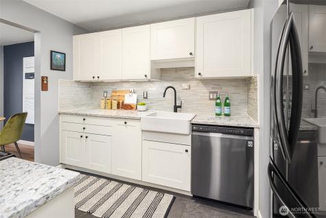 654 W Olympic Place Seattle WA 98119