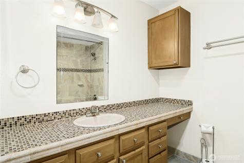 13611 NE 8th Street Bellevue WA 98005