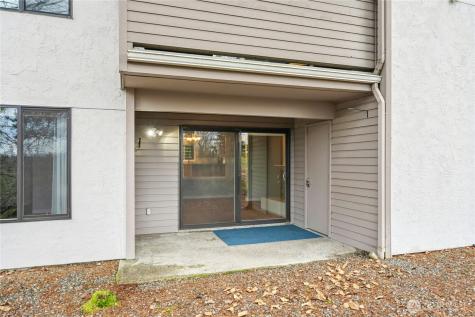 13611 NE 8th Street Bellevue WA 98005