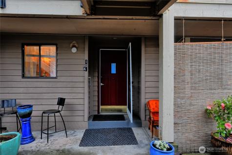 20131 61st Place W Lynnwood WA 98036