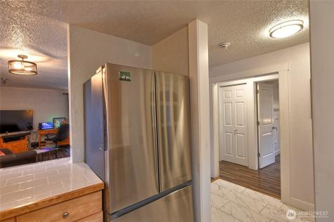 20131 61st Place W Lynnwood WA 98036