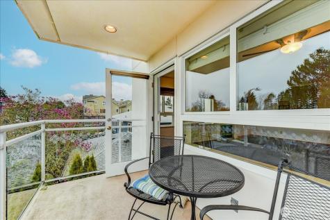 1527 California Avenue SW Seattle WA 98116