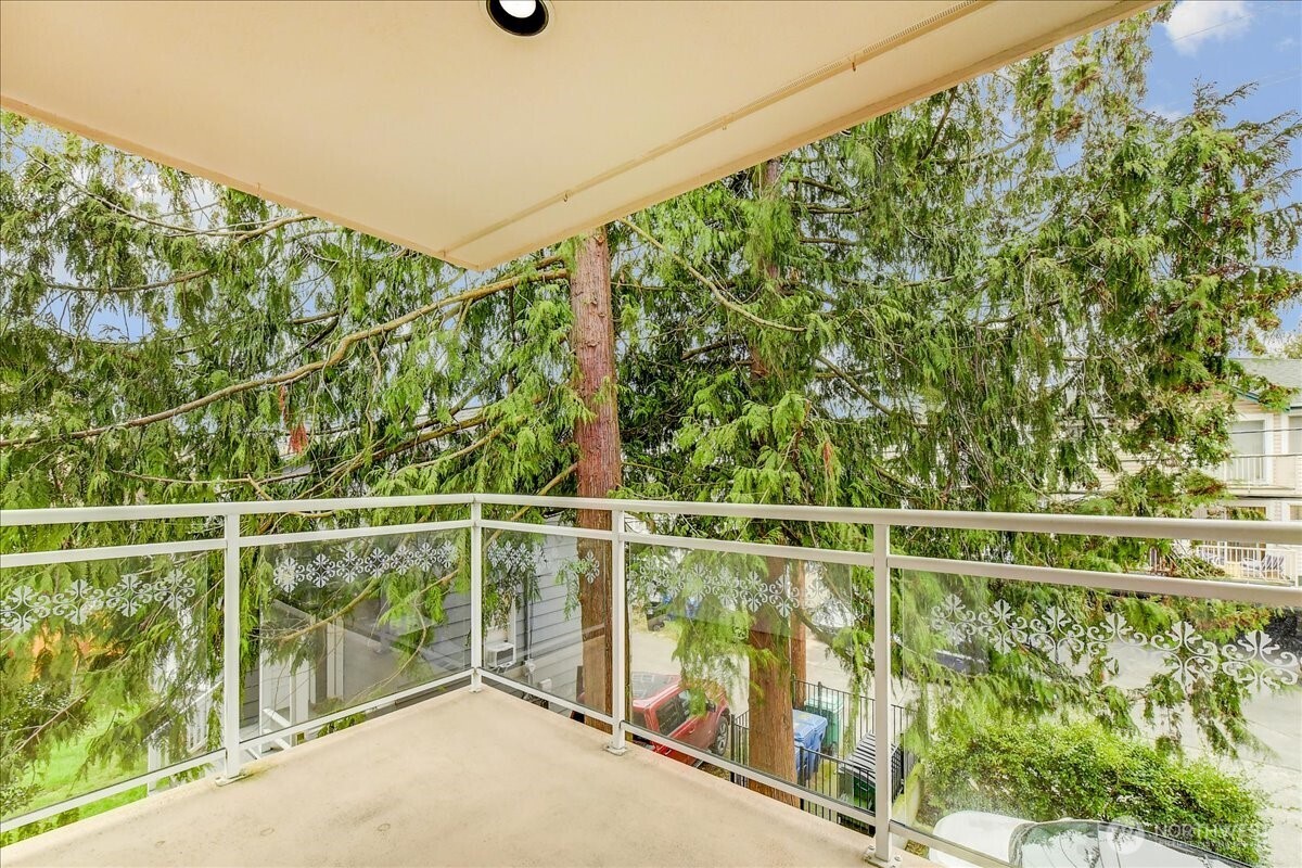 1527 California Avenue SW Seattle WA 98116