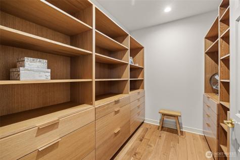 225 2nd Street S Kirkland WA 98033