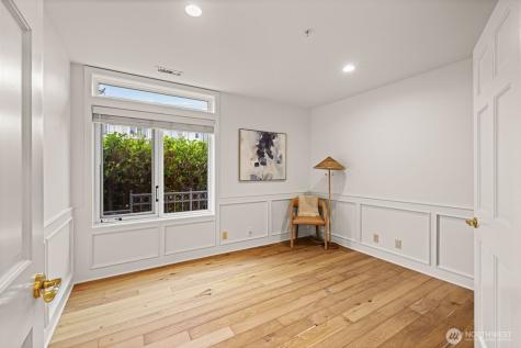 225 2nd Street S Kirkland WA 98033