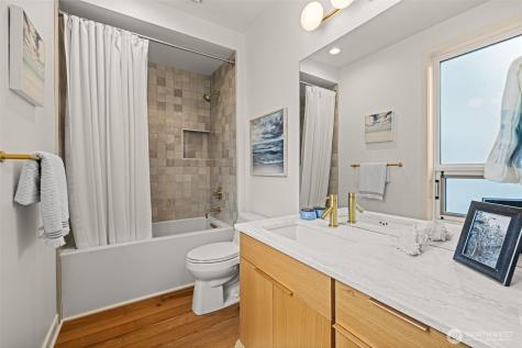 225 2nd Street S Kirkland WA 98033