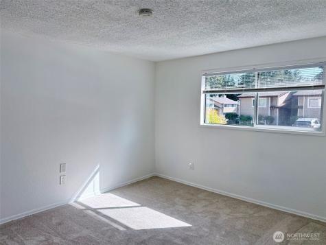 17527 149th Avenue SE Renton WA 98058
