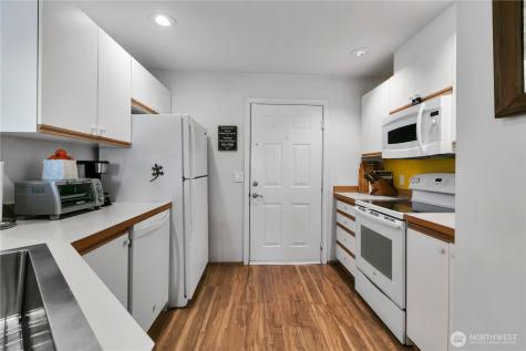 23311 59th Place S Kent WA 98032