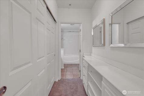 18 Dravus Street Seattle WA 98109