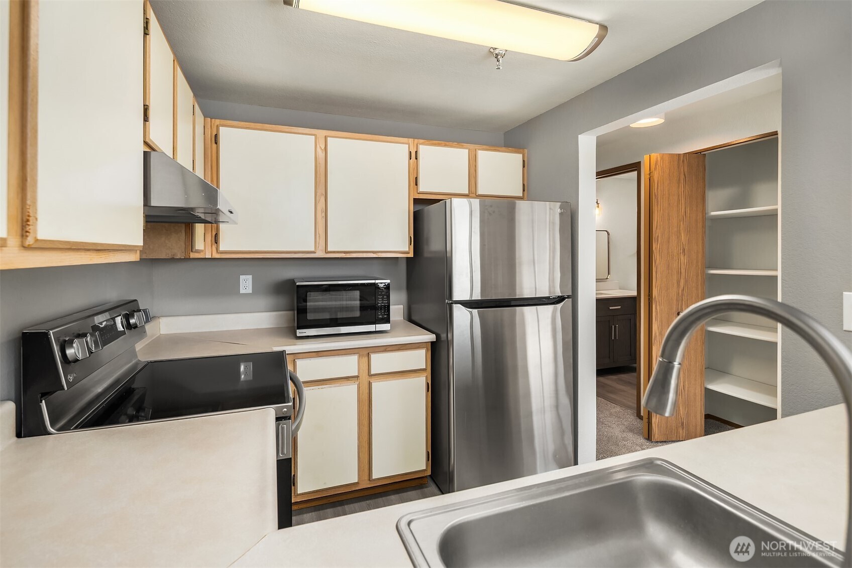 28602 16th Avenue S Federal Way WA 98003
