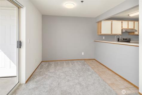 28602 16th Avenue S Federal Way WA 98003