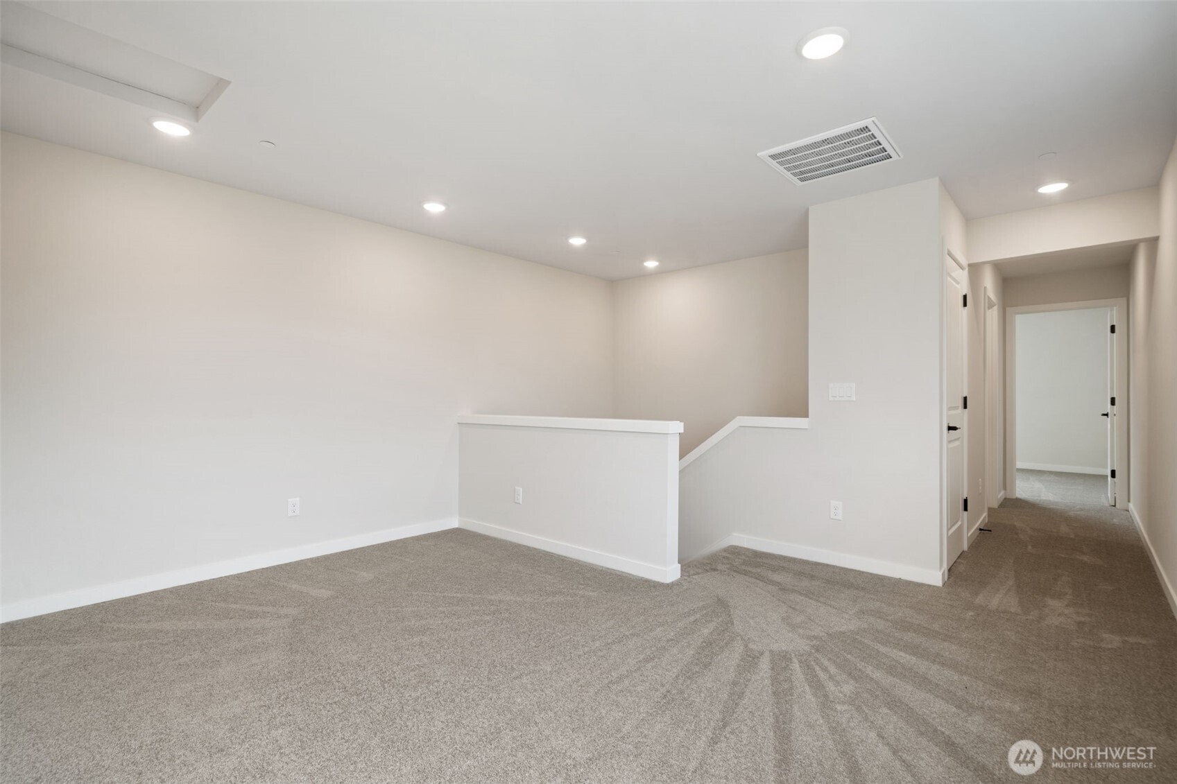 669 W Hendrickson Sequim WA 98382