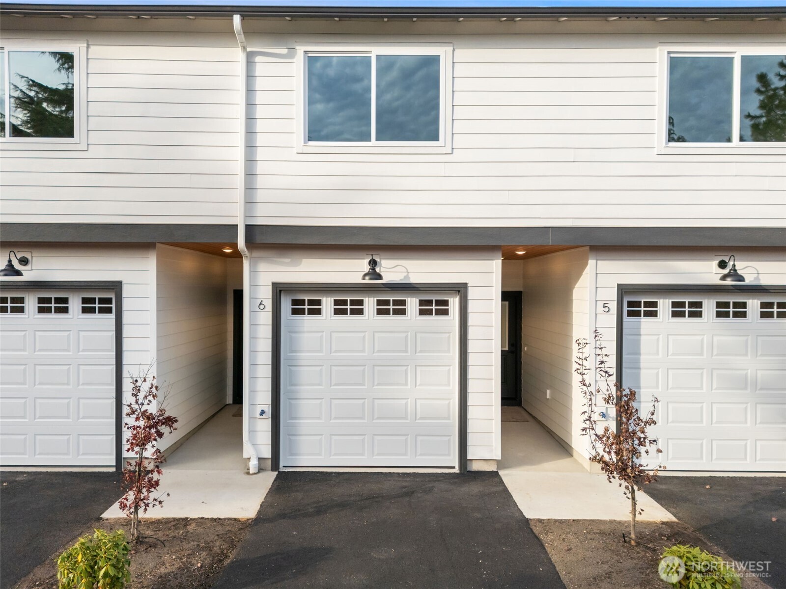 669 W Hendrickson Sequim WA 98382