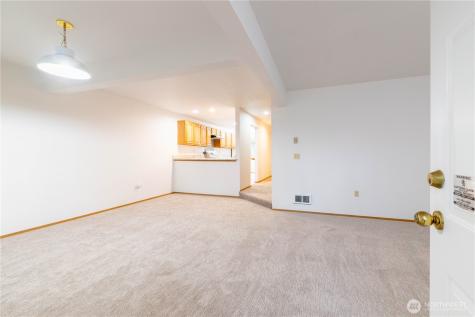 15307 15th Avenue NE Shoreline WA 98155