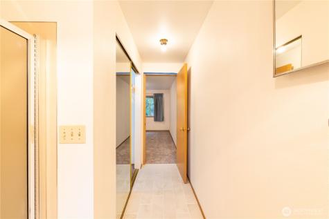 15307 15th Avenue NE Shoreline WA 98155