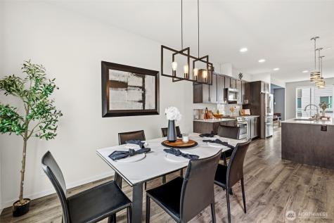 13706 Manor Way Lynnwood WA 98087