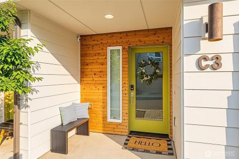13706 Manor Way Lynnwood WA 98087