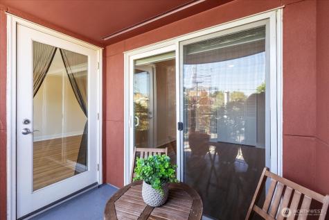 1417 Queen Anne Avenue N Seattle WA 98109