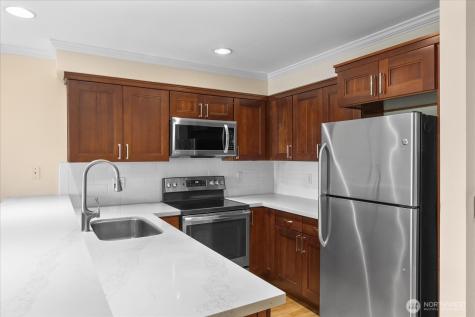 1417 Queen Anne Avenue N Seattle WA 98109