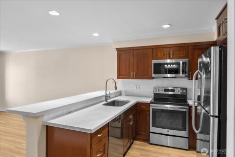 1417 Queen Anne Avenue N Seattle WA 98109