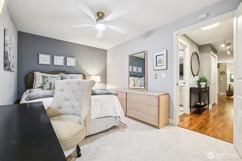 11060 NE 33rd Place Bellevue WA 98004