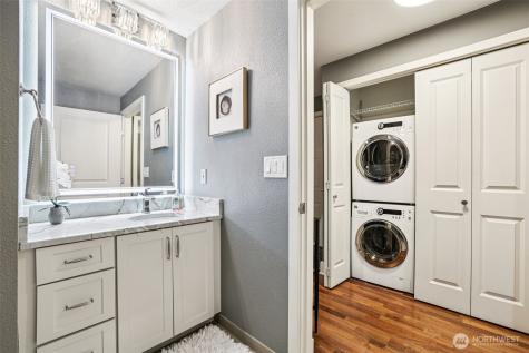 11060 NE 33rd Place Bellevue WA 98004