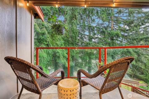 11060 NE 33rd Place Bellevue WA 98004