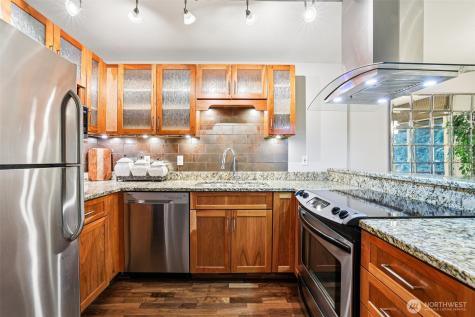 11060 NE 33rd Place Bellevue WA 98004