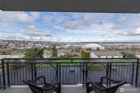 320 E 32nd Street Tacoma WA 98404