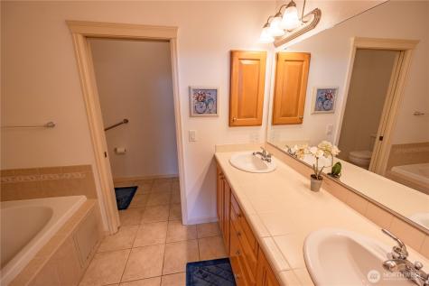 320 E 32nd Street Tacoma WA 98404
