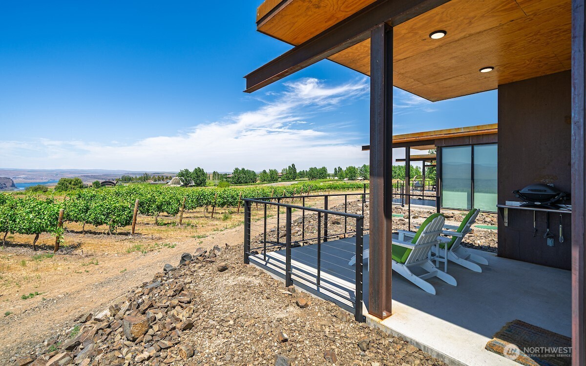 23648 Cliffe Pointe Road NW Quincy WA 98848