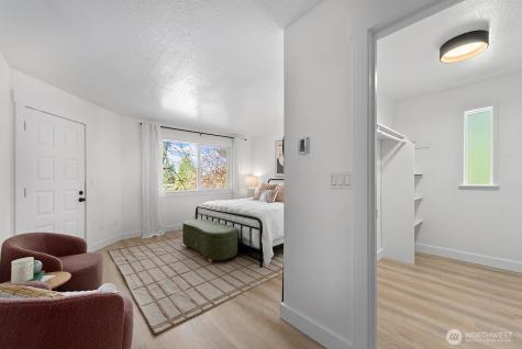 12303 SE 60th Street Bellevue WA 98006