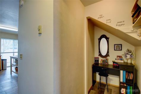811 S Laventure Road Mount Vernon WA 98274