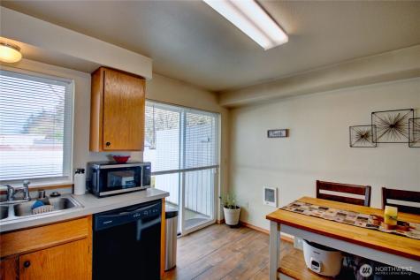 811 S Laventure Road Mount Vernon WA 98274