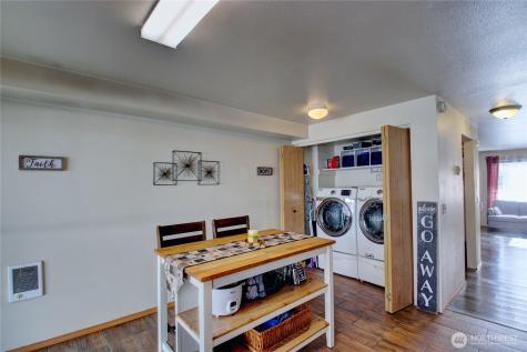 811 S Laventure Road Mount Vernon WA 98274