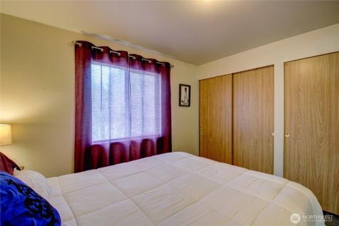811 S Laventure Road Mount Vernon WA 98274