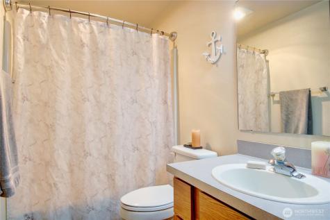 811 S Laventure Road Mount Vernon WA 98274