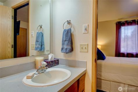 811 S Laventure Road Mount Vernon WA 98274