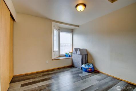 811 S Laventure Road Mount Vernon WA 98274