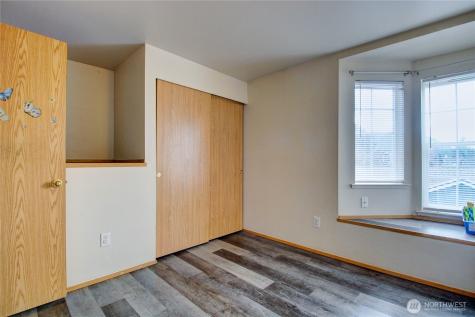 811 S Laventure Road Mount Vernon WA 98274